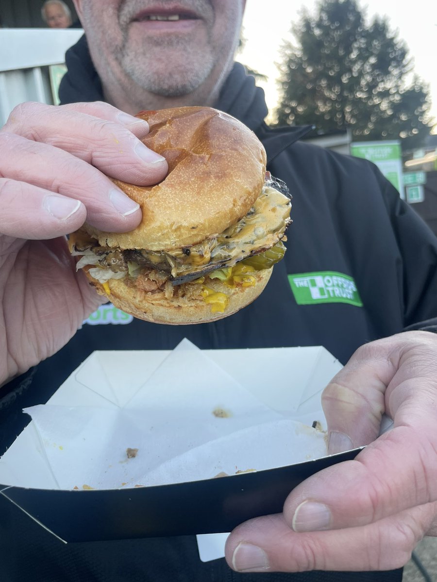 cas_coach_'s tweet image. You didn’t disappoint even better than last season @stowtownfc #bestburger #nonleaguefootball @IsthmianLeague #stowmarket still first contender for best burger verdict will be at end of season on winner. #still1st