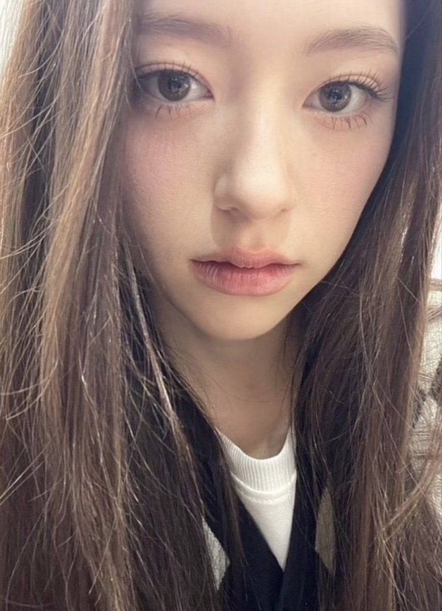 bi ⚘ Bang jeemin debut tweet media