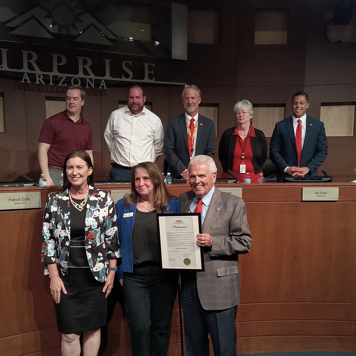 SurpriseEconDev's tweet photo. Mayor @skiphall2 proclaimed Saturday, Nov. 25 as #SmallBusinessSaturday in Surprise. The proclamation was accepted by CJ Johnson with @MaricopaSBDC. Remember to #ShopLocalStayLocal this holiday season to support Surprise small businesses & keep your tax dollars at home. 🎁🛒 https://t.co/H5y7gu6nv9