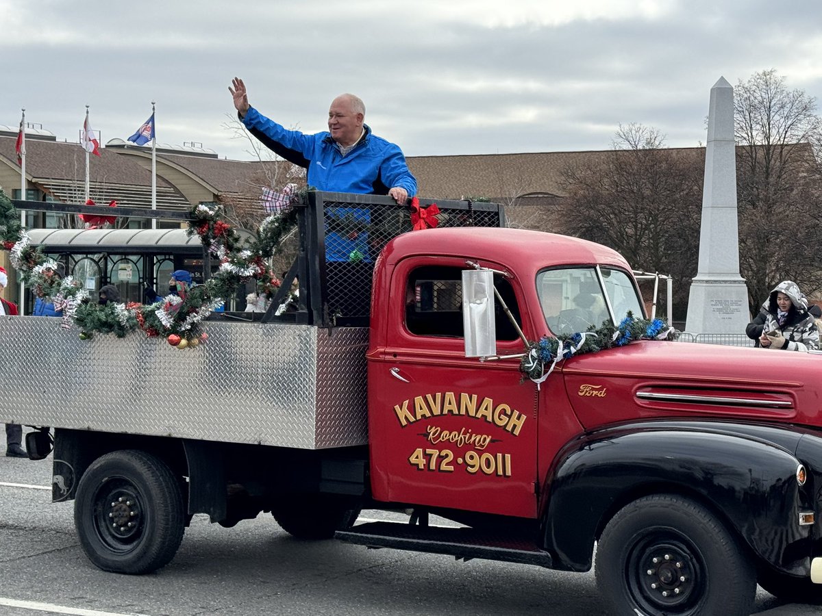 Markham Santa Parade tweet media