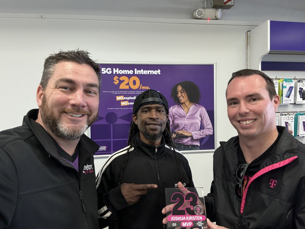 Ron Craig (@ron_craig_2019) on Twitter photo Out and about with the top RDM yesterday for the Maryland/DE/PA and the Signal Squad’s MVP for Q3! Thanks for all you do Josh! <a href="/kcampbel46/">Kevin Campbell</a> <a href="/thayesnet/">Terry Hayes</a> <a href="/Joshua_Kirsten/">Josh</a> Out and about with the top RDM yesterday for the Maryland/DE/PA and the Signal Squad’s MVP for Q3! Thanks for all you do Josh! <a href="/kcampbel46/">Kevin Campbell</a> <a href="/thayesnet/">Terry Hayes</a> <a href="/Joshua_Kirsten/">Josh</a>