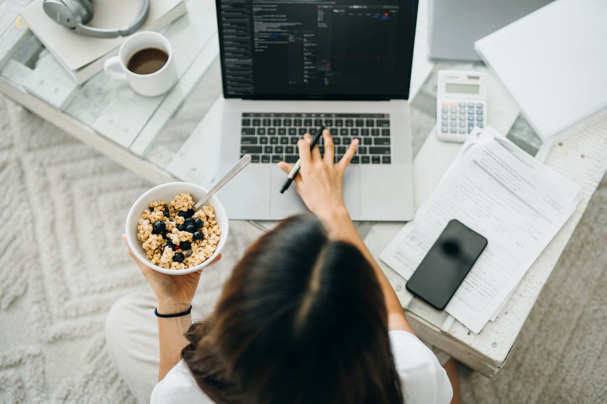 Olvídate de LinkedIn!

LinkedIn no es tu boleto de oro para el trabajo remoto.

Aquí hay 10 sitios web que pagan en dólares por trabajos remotos:

🧵HILO🧵