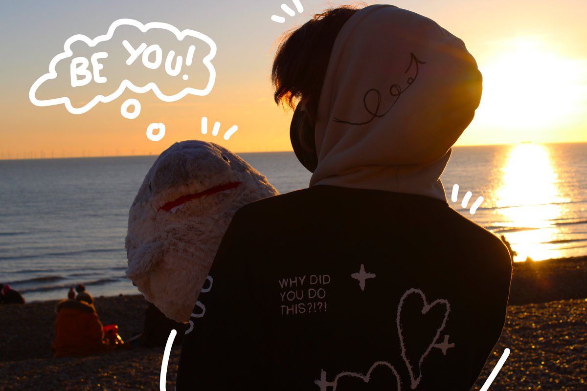 aimseytv's tweet photo. MY MERCH IS FINALLY HERE!
the 'doodle' drop will be out the 1st of DECEMBER! 

SIGN UP HERE TO BE FIRST TO GET IT!
https://t.co/ejfGFIQqD3 https://t.co/8n31bHh6T5