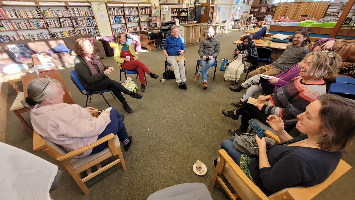 OldLibrary_EV's tweet image. What a great #GrowingWithNature session led by  @Saralimback from @EdibleBristol. We learned about #ecosystems, soil and much more, and got to connect with other community growing projects in the area. 

Thanks to @EngOurFutureUWE &amp;amp; the MAKERS project for making it possible!