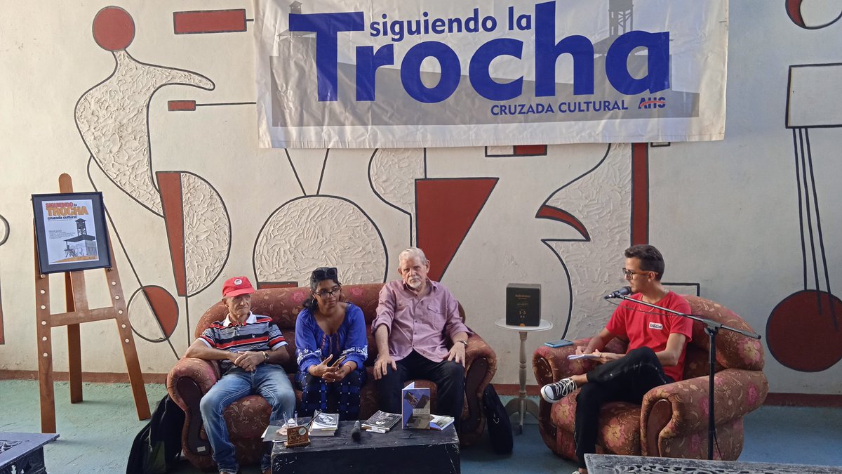 Encuentro con la Historia de Cuba en el inicio de la #CruzadaCultural #Siguiendolatrocha2023. Resaltamos la impronta de Simón Reyes, Máximo Gómez y Fidel Castro Ruz, a quienes dedicamos el evento.
<a href="/ahsjovenescuba/">Asociación Hermanos Saíz</a> <a href="/AlejoQuiones1/">Alejandro Quiñones</a> <a href="/IzquierdoAlons1/">Livan Izquierdo Alonso</a> <a href="/massiel_santa/">Santísima</a> <a href="/CleilysB/">Cleilys Benitez</a> 
#ASHCuba