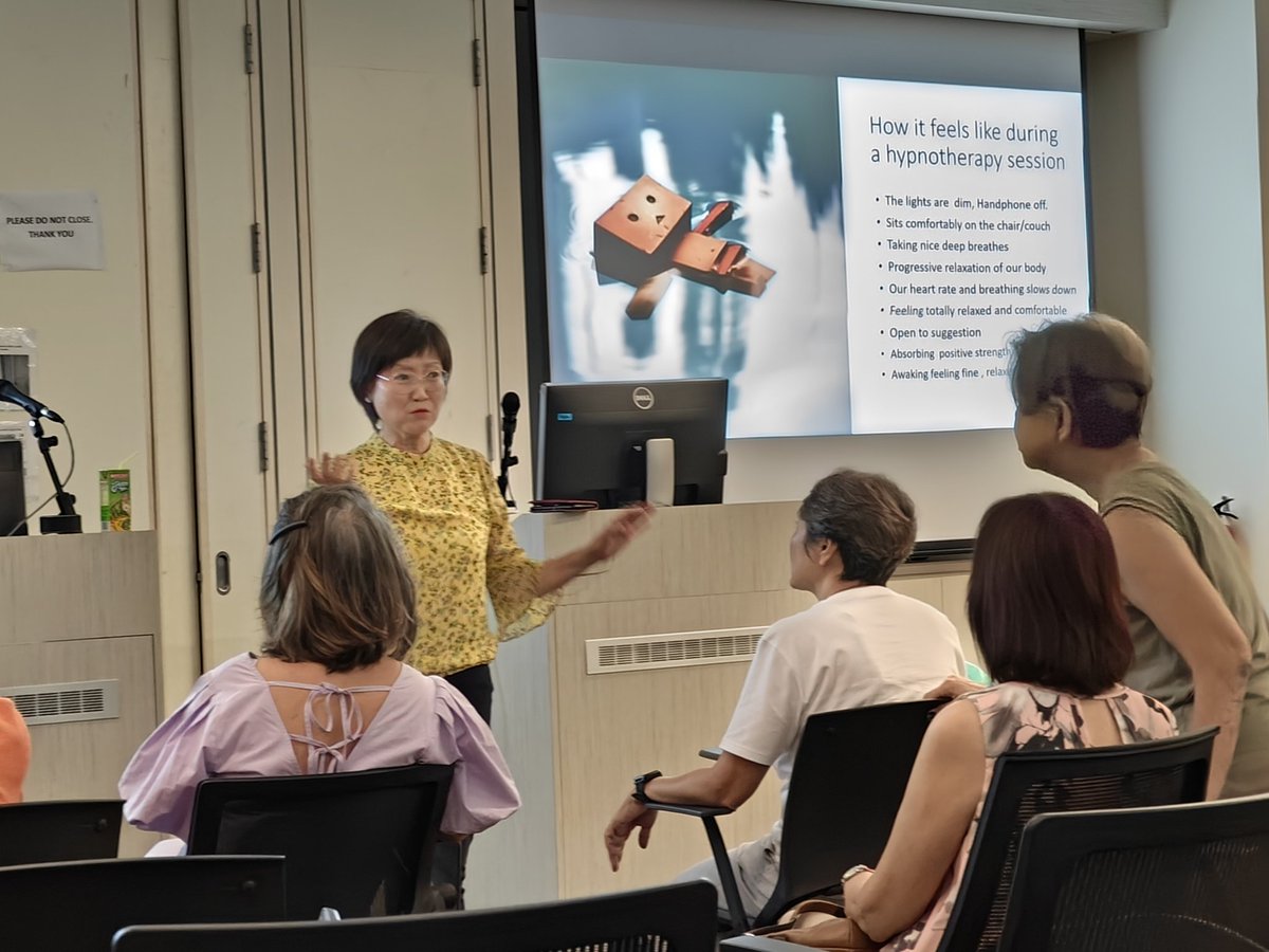 KewinSiah's tweet photo. Vicky Sun giving our #IBSSG member an unforgettable experience-- group hypnotherapy. Its high time to promote #gastropsych therapy for #DGBIs in this part of the world. 🌏 #gitweeter #MedTwitter #psychology https://t.co/dBehzUvluv