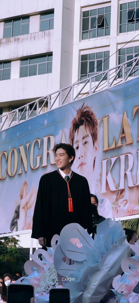 zxiqw's tweet photo. * (17032022) — (25112023) * 🎓
: so proud of you guys✨
#BILLKINGraduationDay 
#PPKritGraduationDay 
#bbillkin #ppkritt
#บิวกิ้นพีพี  #bkpp https://t.co/IdppHxVmAP