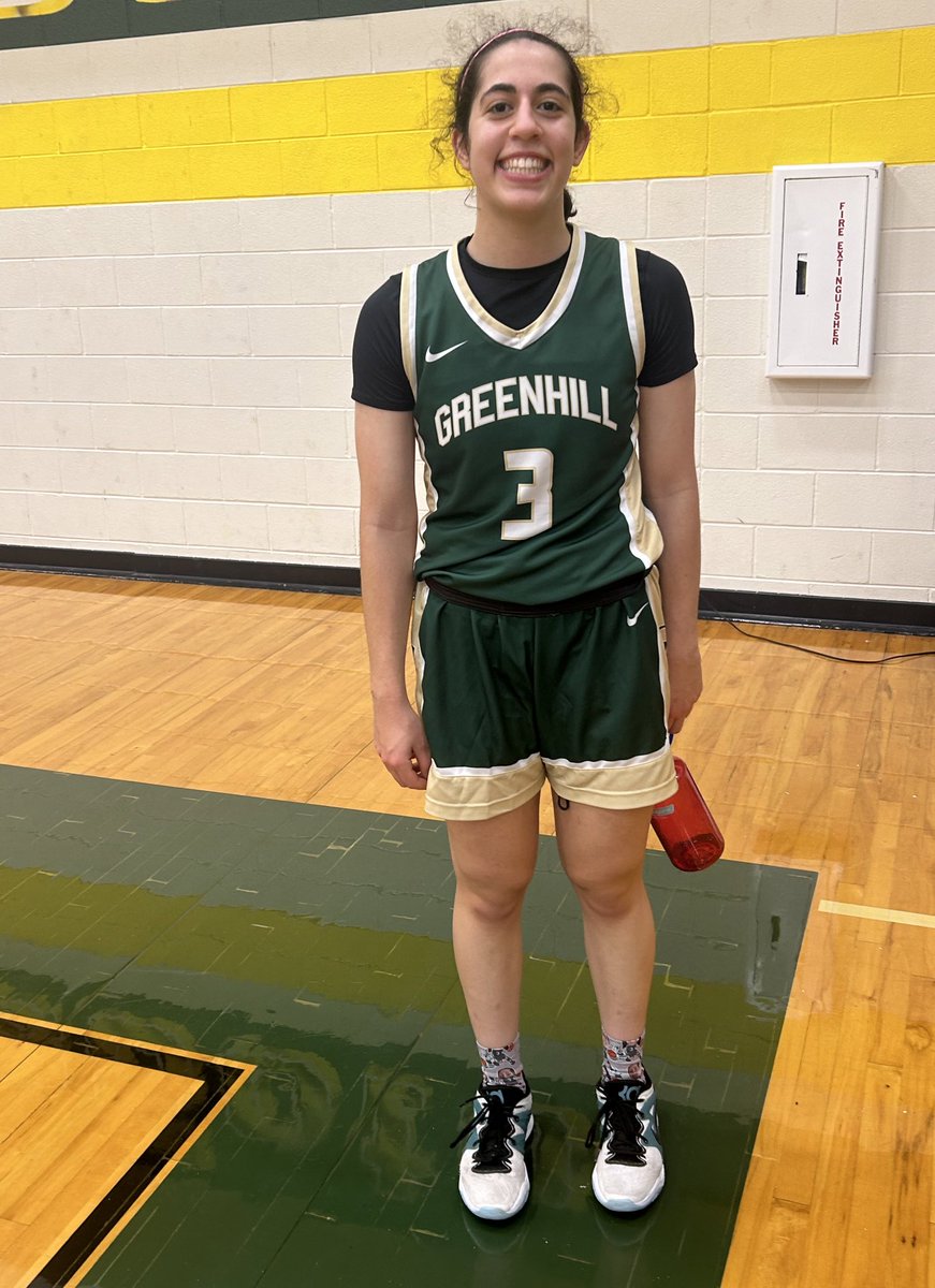 AssistReports's tweet image. Day 1 Standouts at The Feast Showcase

Sibelle Zambie (2024) Greenhill HS 
(Leigh Commit) Set a new Feast 3pt Record with (8) 3’s previous held by Kennedy Evans (7) 3’s Braswell HS 
#RespectTheShooter #SkillsPayBills #TheFeast