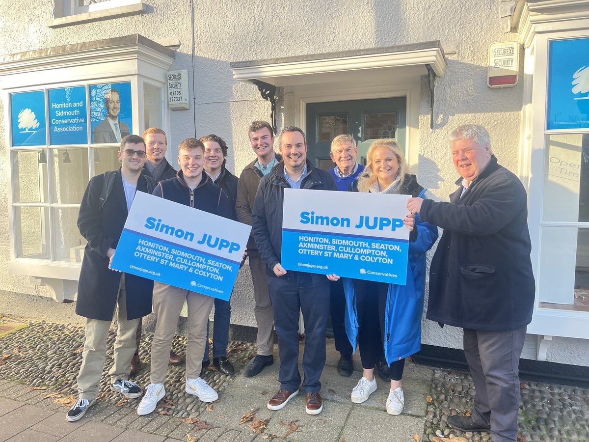 I had a great team out with me today in #Honiton. We couldn’t even get them all in the picture outside our campaign office on Honiton high street! Despite the temperature today, we had a warm reception. We’re out every week because I’ll never take our part of Devon for granted.