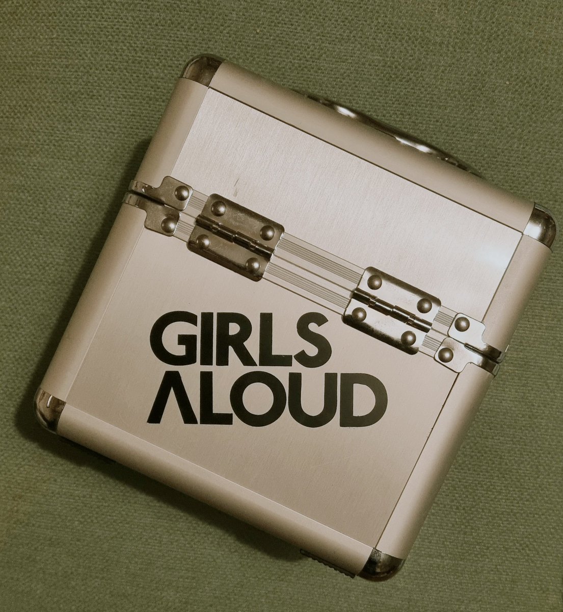ANeighboursFan's tweet photo. Anybody else lucky enough to have one of these? 😍🥰 #GirlsAloud #JusticeForUntouchable https://t.co/oEB26uCB3v