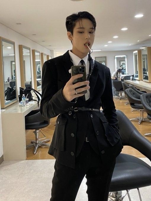 jdboho's tweet photo. 미친!!! 좋아한게아깝지않았군
이제 너무오랜시간이흘러서 이때 좋아햇단것처럼���조���이됨 https://t.co/WNR1vtxPme