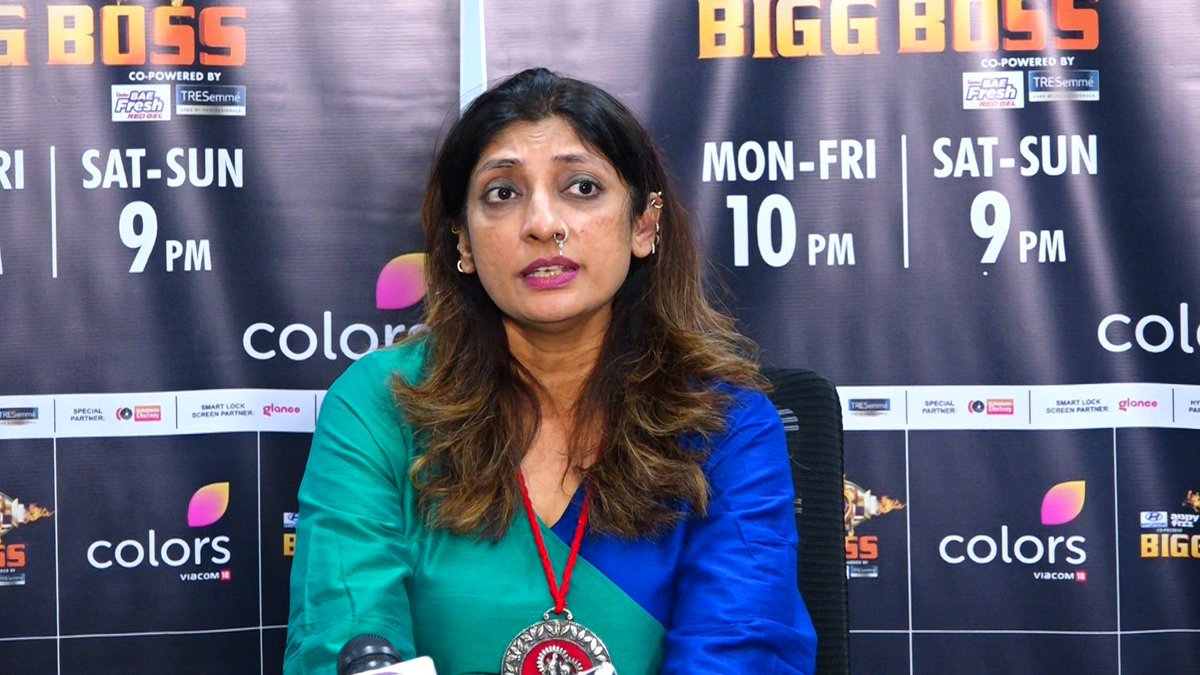 AccessTV2's tweet photo. Jigna Vora Said #MunawarFaruqui  Will Win #BB17 #VickyJain #BB17onJioCinema 

Video Link - https://t.co/lOYHGARLCW

#BiggBoss17 #jignavohra #Orry #JignaVora #AnkitaLokhande𓃵 #AnkitaIsTheBoss #VickyJain #ArunMashettey #VickyJain #BiggBoss17OnJioCInema https://t.co/LqhMmZIfYd