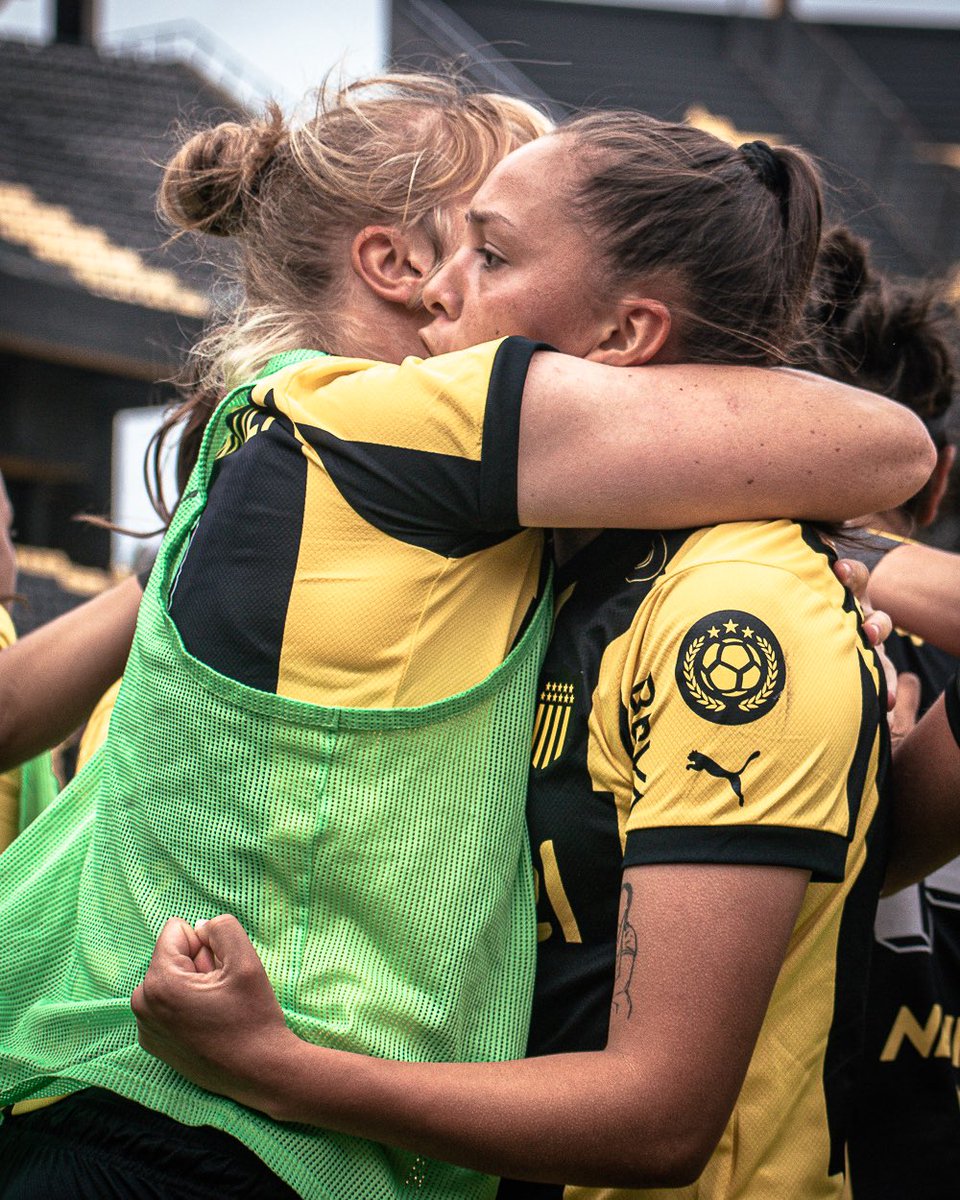 PEÑAROL | Femenino tweet media
