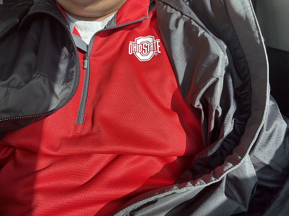 TM0Tang's tweet image. Working the @MetroByTMobile life #BlackFridayWeekend but still reppin team!!  #GoBucks #CentralEast @AlexBrownTMO @WinstonAwadzi @thayesnet