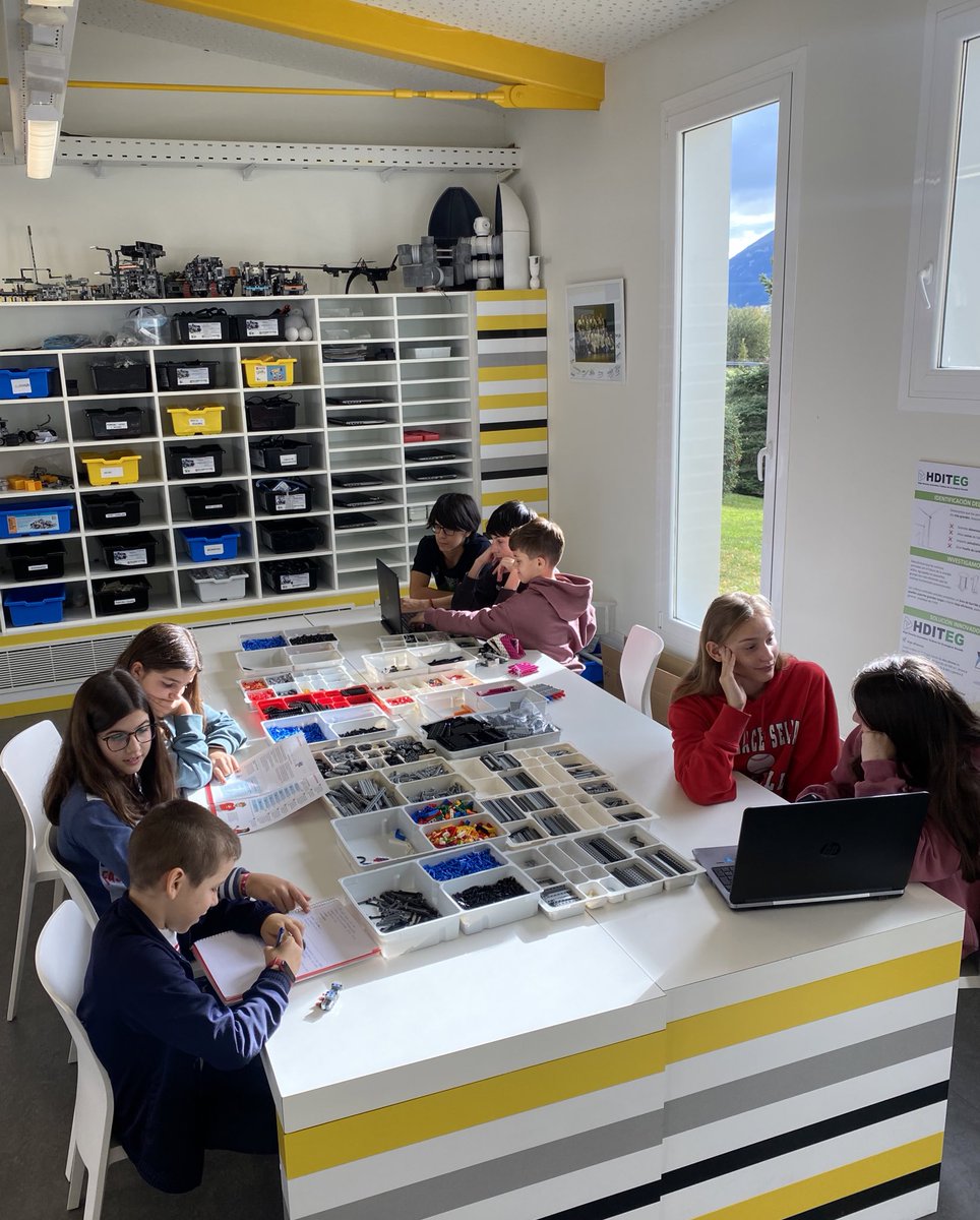 ¡Seguimos buscando información para el proyecto de innovación! 
👩🏽‍💻💭🙌🏻❤️

#FLL #FLLSPAIN #MASTERPIECE