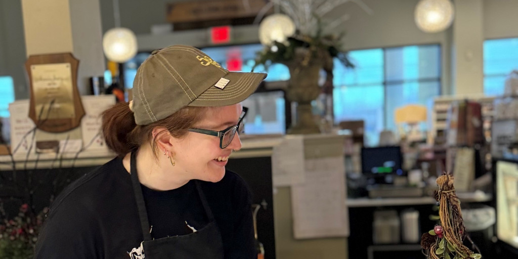 vineandolive's tweet photo. Happy #SmallBusinessSaturday!  Today is the perfect day to support small businesses and show your love for the community. Stop by and visit our smiley group! #SmallBusinessSaturday to join the conversation! #VineandOlive https://t.co/lTMNVwsjTQ