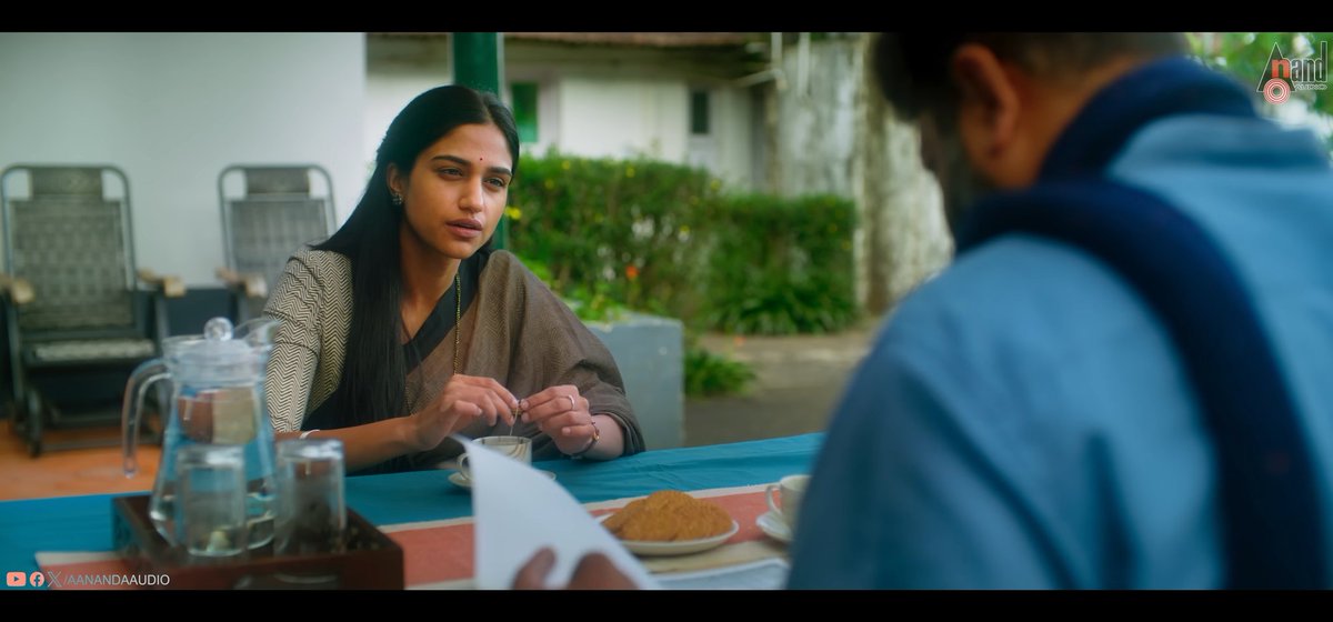 What a delicate movie Swathi Mutthina Male Haniye is ❤️‍🩹 Siri Ravikumar's acting is so good, wow. There is some aura when she appears on screen. Beautiful Woman. In some scenes you could hear the audience crying & someone consoling. Theatre experience is wholesome ❤️
