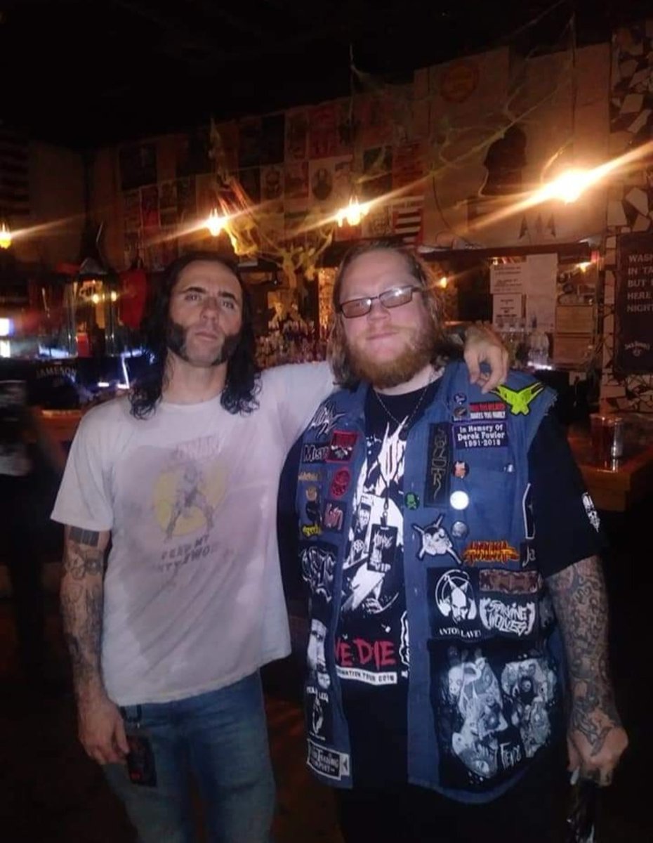 Meeting Alex Story of @DoyleAbominator and @cancerslug on 10/20/2018

#metal #horror #punk #alexstory