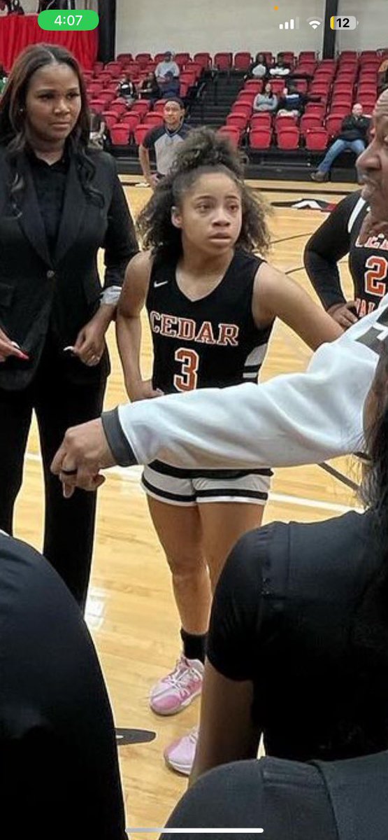 CedarValley_WBB's tweet photo. Sophomore SUNSATIONS!! 

Sophomore Guard- Mia Thomas
Sophomore Guard- Carmela Hayden 

Proper Preparation Prevents Poor Performance!!!

Keep shining bright!!!!! https://t.co/wU5a10mib7
