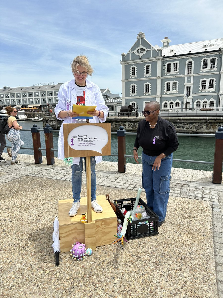 joyemmie's tweet image. A day filled with lots of learning. A unique way of communicating science… 

#sciencecommunication #sciencecomm #WomenInSTEM @SoapboxSciCT