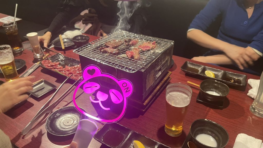 かなみがjun.kで大阪きたから先週ベンベンが来てた焼肉来たーっ🩷