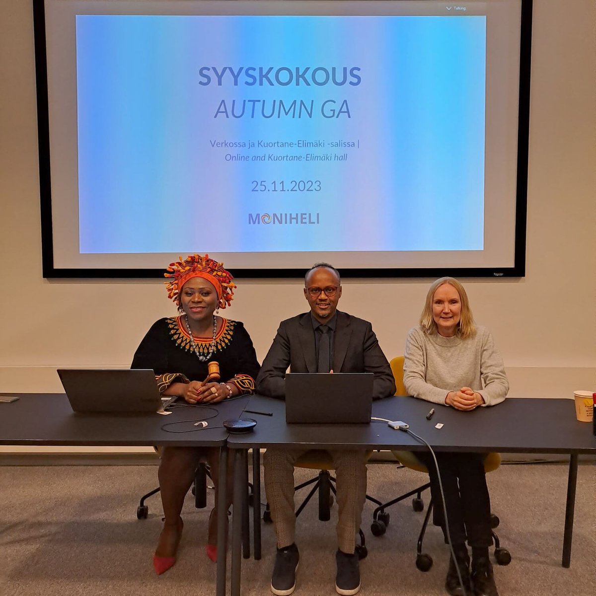 MoniheliRy's tweet photo. Kiitos kaikille Monihelin syyskokoukseen osallistuneille! Jännittävän äänestyksen jälkeen hallituksen varsinaisiksi jäseniksi valittiin Alba Vrapi ja Olivia Kumpula. Varajäseniksi valittiin Harshwardhan Saini ja Petra Pulli. Onnittelut kaikille valituille ja tervetuloa mukaan! https://t.co/Cxz8S8SwlY