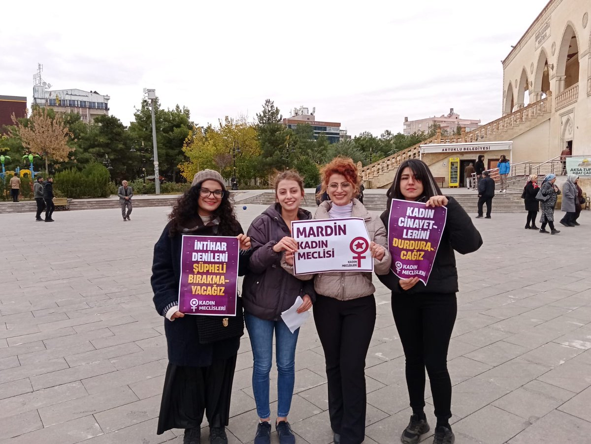 25 Kasım Kadına Yönelik Şiddete Karşı Uluslararası Mücadele Günü için Mardin’de basın açıklamasındaydık.

İntihar Denileni Şüpheli Bırakmayacağız
Kadın Cinayetlerini Durduracağız

@kadinmeclisleri 
<a href="/KadinCinayeti/">Kadın Cinayetlerini Durduracağız Platformu</a> 
<a href="/MardinKadin/">Mardin Kadın Meclisi</a>