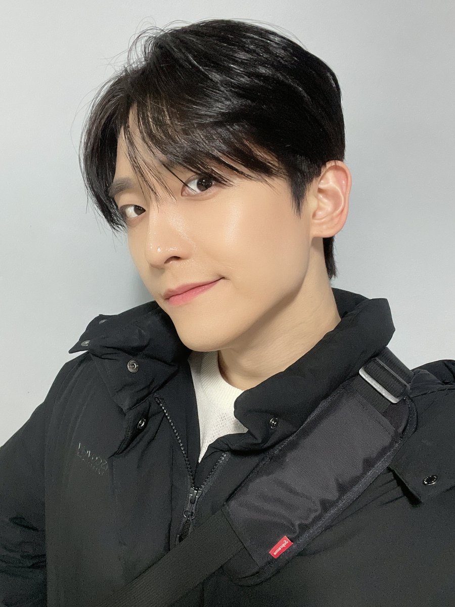 dna_enter's tweet photo. 주말동안 영상통화를 통해서 그레이스를 만나고 있으니 너무 재밌네요😆😆😆내일도 잘 부탁해요🙏🏻🥰

#greatguys #grace #horyeong #멋진녀석들 #호령 https://t.co/6uTqpqk03k