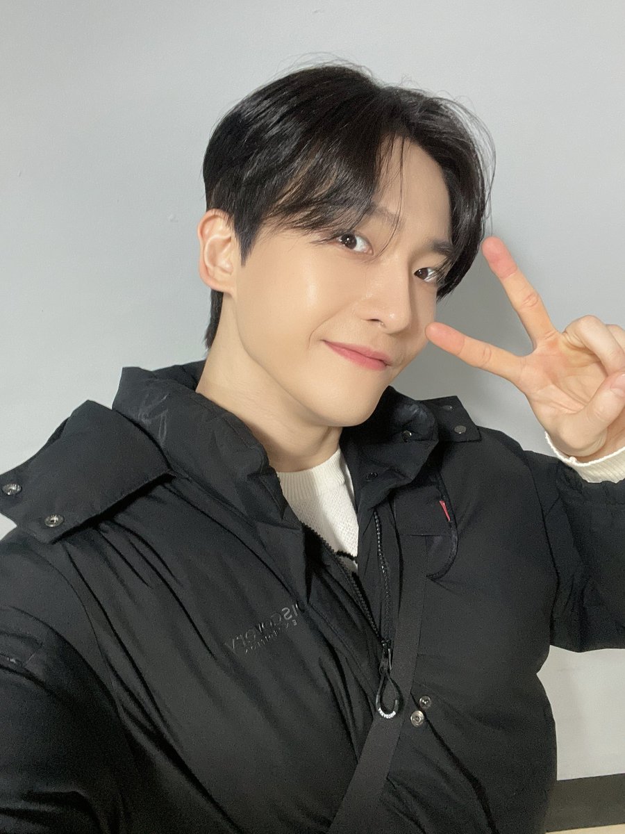dna_enter's tweet photo. 주말동안 영상통화를 통해서 그레이스를 만나고 있으니 너무 재밌네요😆😆😆내일도 잘 부탁해요🙏🏻🥰

#greatguys #grace #horyeong #멋진녀석들 #호령 https://t.co/6uTqpqk03k