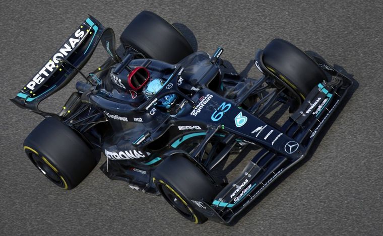 Cadena3Motor's tweet image. ⚠️ @F1 
➡️ #Round23🇦🇪

Fórmula 1: Russell coloca a Mercedes al frente rumbo a la última 'Qualy' del año. Los detalles aquí👇🏿
cadena3.com/noticia/carrer…

TSeguí @Cadena3Motor 
Te lo cuenta💻📲🎙️
@Cadena3Com