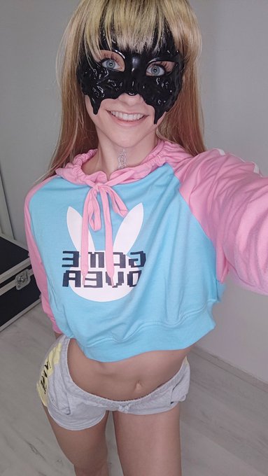 I've got a Black Friday Sale in my video store 🚨 You get 50% Off on all my videos! https://t.co/faFRY9yITv