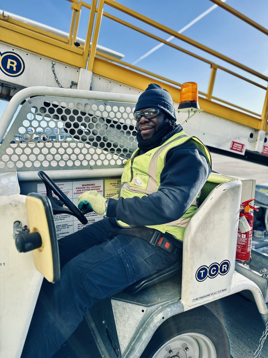 Jamie (@aviation_jamie) on Twitter photo Abdul today showcasing our high standard of safety <a href="/united/">United Airlines</a>, especially during cold temperatures🥶!
Warm Layers ✅
Gloves ✅
Safety glasses ✅
Seatbelt ✅
<a href="/AOSafetyUAL/">AO Safety UAL</a> <a href="/UALondonLegends/">UA London Legends</a> #beingunited #goodleadstheway #unitedairlines. Abdul today showcasing our high standard of safety <a href="/united/">United Airlines</a>, especially during cold temperatures🥶!
Warm Layers ✅
Gloves ✅
Safety glasses ✅
Seatbelt ✅
<a href="/AOSafetyUAL/">AO Safety UAL</a> <a href="/UALondonLegends/">UA London Legends</a> #beingunited #goodleadstheway #unitedairlines.