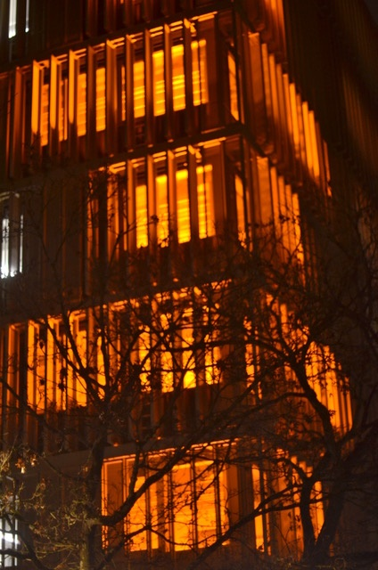 andreas_hoerner's tweet photo. Heute Abend illuminieren wir die Heinrich-Hertz-Schule in Karlsruhe anlässlich des #OrangeDay. In diesem Jahr sogar mit Live-Stream.
Vielen Dank an die beteiligten Klassen E1EG2 und E2EN sowie an alle Lehrkräfte und Schulsozialarbeiterinnen.
#hhspower
https://t.co/0BiKuhW5Ef https://t.co/XJF4NOCSmg
