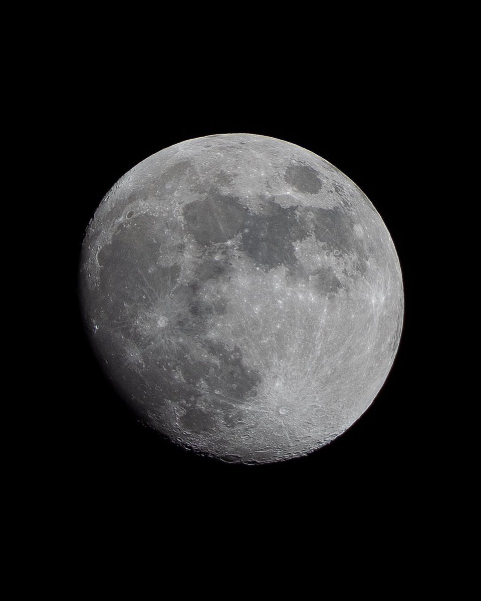 IvanPeniafiel's tweet photo. 🌔 #moonphoto #moonphotography #luna #fotodelaluna #moon #moonphotos #moonph https://t.co/X6lLdhc9Pu