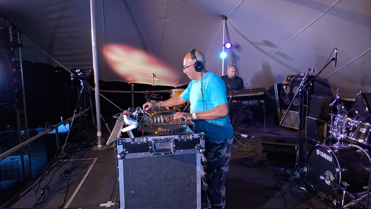 djselwynb's tweet image. Rocking #MosJazz2023 #DJLife