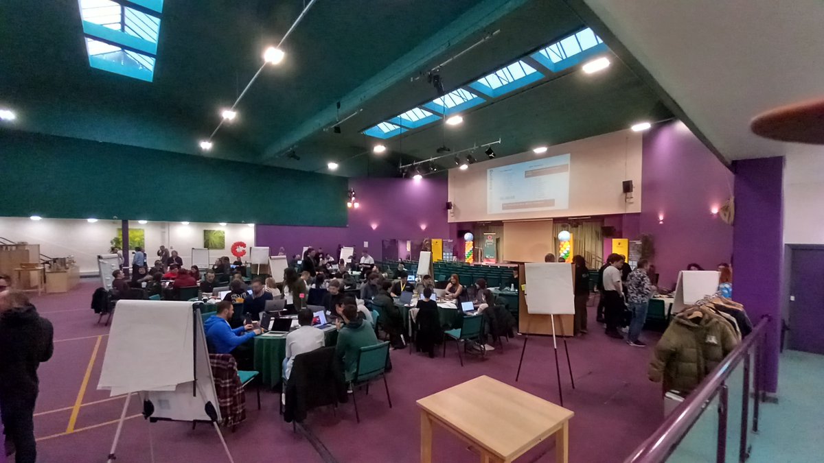 EN Creative Media and IT tweet media