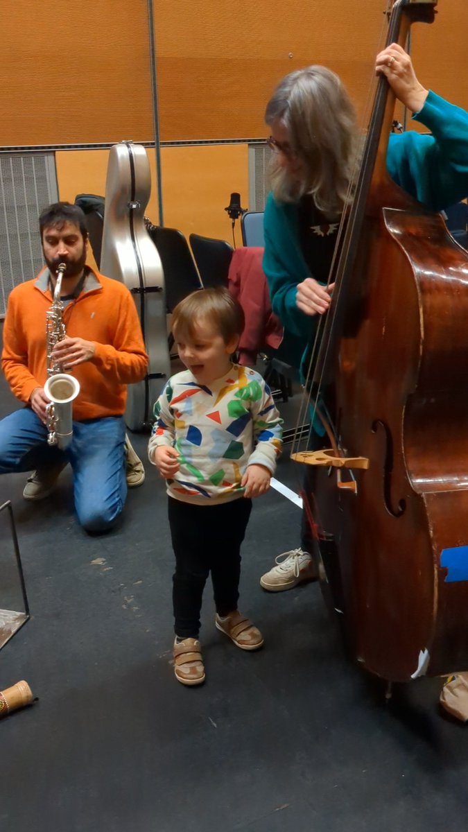 MsRoche's tweet image. What a great morning. I have my very own GIObabies. Like improv ducks to water. Thanks @GIO_Glasgow @unabass #proudmammy