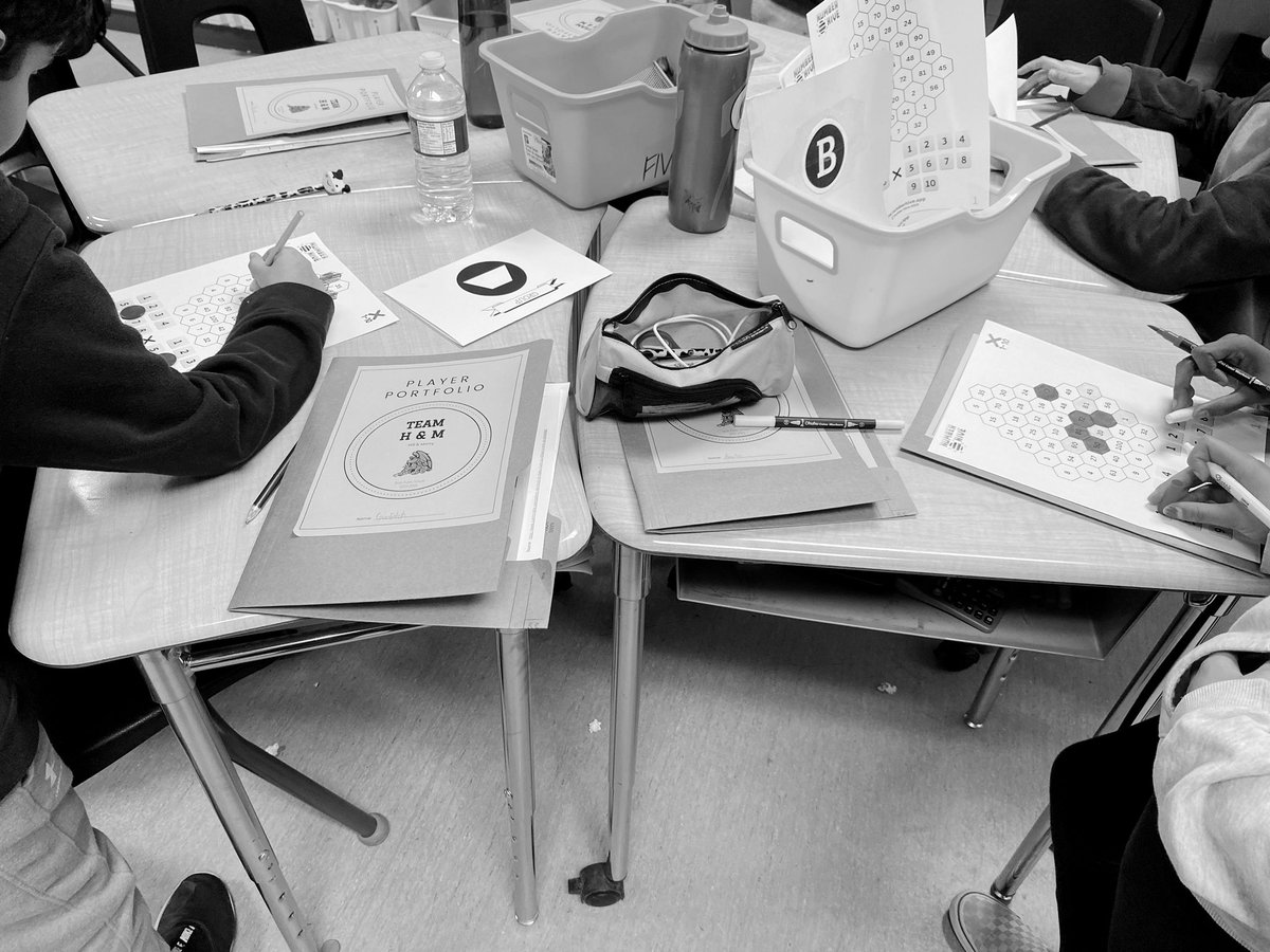 rhondahewer's tweet image. Great learning with @MacMathHill this week as she facilitated a tier 2 #purposefulpractice day
✅portfolios bring accountability to Ss
✅15 mins of #smallgroupinstruction = hours of whole class
✅Ss are capable of working without a Ts constant monitoring
#mtbos
#iteachmath