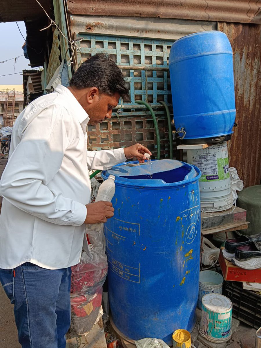 DyMCEast's tweet photo. Intra-domestic and IEC activity to prevent Mosquito breeding in different areas of East Zone, AMC.
#SwachhAmdavad 
#HealthyAmdavad 
#CleanGujarat https://t.co/4UFynW86Wp