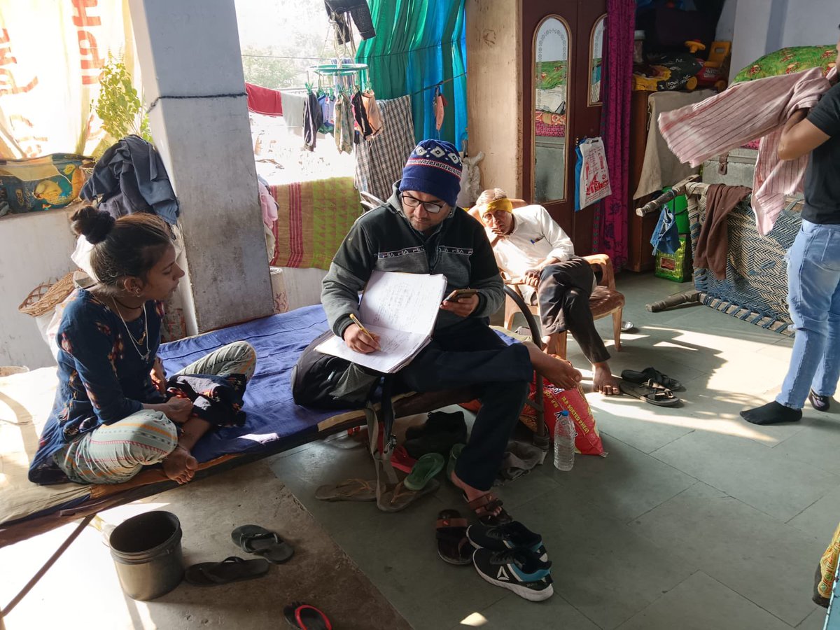 DyMCEast's tweet photo. Intra-domestic and IEC activity to prevent Mosquito breeding in different areas of East Zone, AMC.
#SwachhAmdavad 
#HealthyAmdavad 
#CleanGujarat https://t.co/4UFynW86Wp