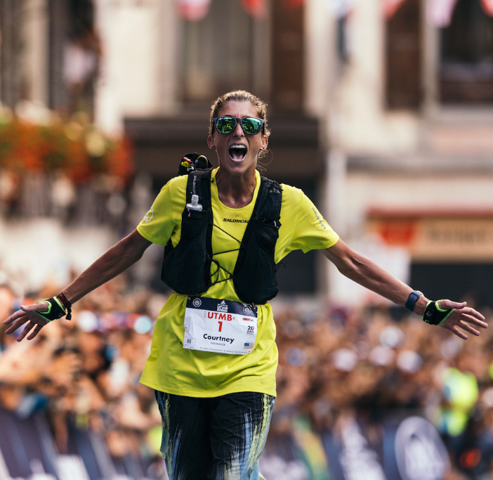 TrueProgressLab's tweet photo. She's one of the baddest females on the planet.

An ultra-endurance runner who consistently wins 200+ mile races, beating males and females.

Who is she and how does she do it?

She uses these 4 mindset shifts: https://t.co/CqnSeAIl0p