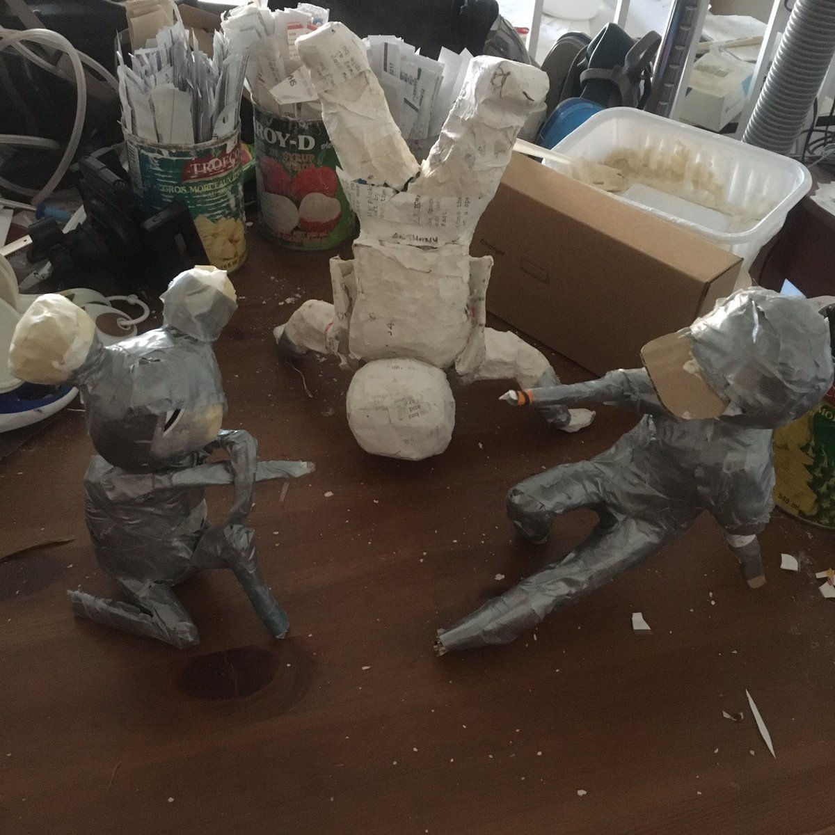 JonJonAnimation's tweet photo. Happy Dancegiving from the apartment landfill scrapyard. Bizzy, Hiyo Ono and Noogie giving some dance for many things this weekend. Also it seems the three Rs have become, Reduce, Reuse, Recreational Art. https://t.co/tE1gKwXaiw
