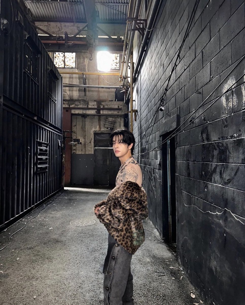 simjakethinker's tweet image. oh jake is crazy for this one 😵‍💫

#enhypen_jake #ENHYPEN #엔하이픈 #JAKE #제이크 #ENGENE #엔진