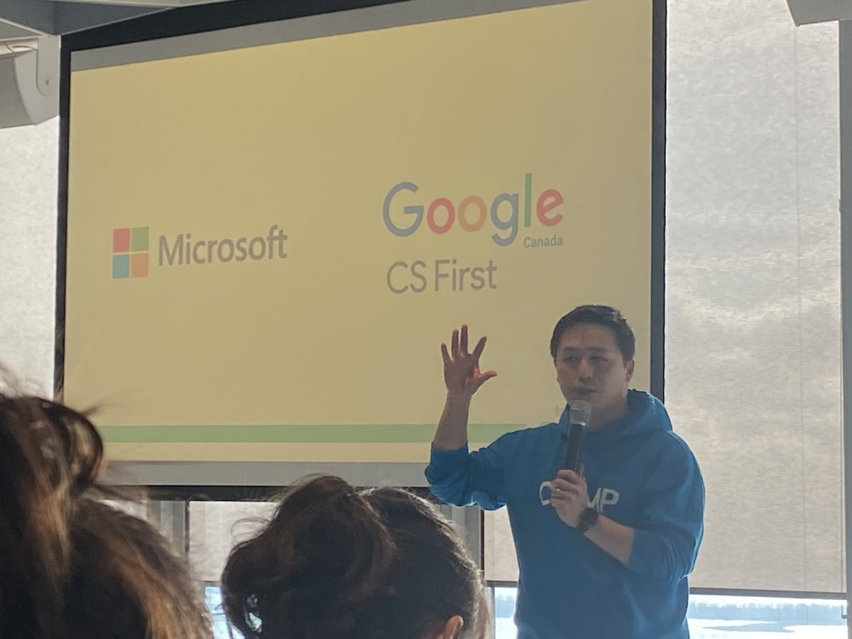 @tdsb🤩 #tdsbcamp @jasontries warm welcome to educators joining today! Shoutout to @TDSB_DLL for organizing this awesome event! bit.ly/tdsbcamp23 How might we utilize TDSB digital tools to transform student learning? @microsoftcanada @GoogleForEdu