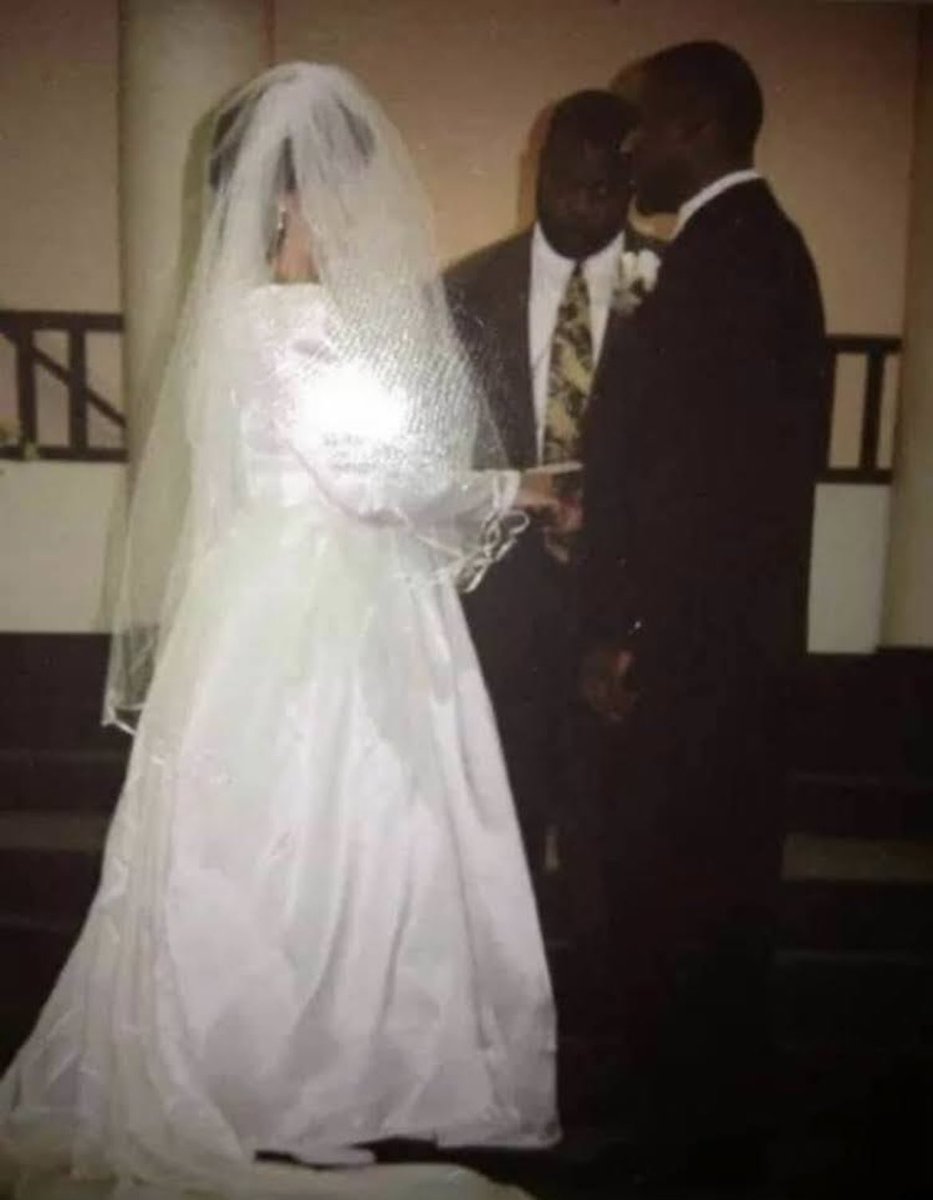 JamesDanielsPop's tweet photo. 25 Years ago I chose my Queen and the mother of my family The 1st woman who inspired me 2 step up my game &amp; pursue manhood! Thank U 4 standing by me &amp; w/ me thru it all love🌹❤️Without you there’s no moon, stars or sun but with u they’re all out at the same time! HappyAnniversary https://t.co/e1OWAZcS4g