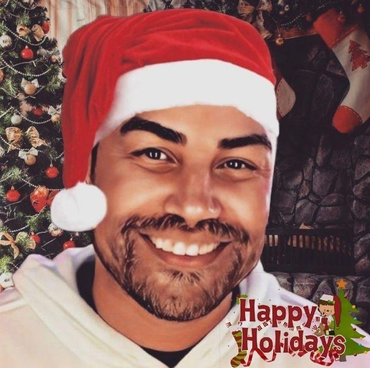 Happy Holidays @tjjackson 🌲🎅🎁 I play 'This Christmas' EP every day. I love all the songs so much and it always puts me in a happier and festive mood. Thanks for the gift of your music.