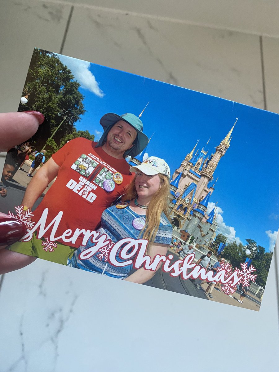 Got my first Christmas card already!

<a href="/stuarthammond14/">stuart hammond</a> <a href="/Hannah_Lamond/">Hannah Lamond</a>