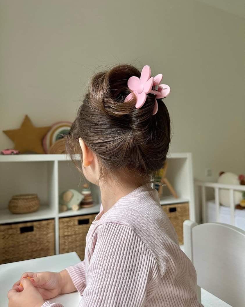 bestofpinkk's tweet photo. cutie🎀 https://t.co/tqSA7HlSy0