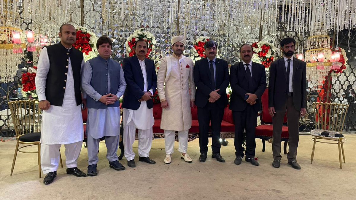 25-11-2023 حاجی محمد نواز چوہان انشاء اللہ MPA PP-62  ہمراہ ثاقب ابراہیم (سیکشن آفیسر اریگیشن) سلمان اکبر تارڑ کی شادی میں شرکت کے لیے الکرم مارکی پہنچے۔