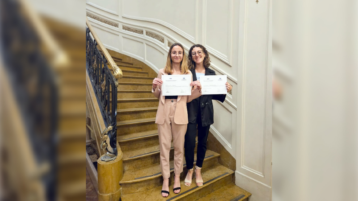 DiarioPuntal's tweet photo. 🙌Juliana Larovere y Sol Marattín son egresadas de #IngenieríaBiomédica de la #UNC. Para su tesis las estudiantes de #GeneralDeheza y #CarlosPaz, respectivamente, fabricaron un prototipo de #falanges de las manos para un paciente que sufrió #amputaciones.
https://t.co/5immezAziz https://t.co/EcM1JolbTX
